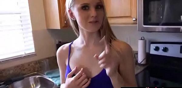  Teen Girlfriend (lily rader) In Sex Show On Cam vid-25